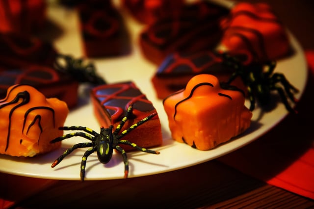 animal-inspired halloween candy